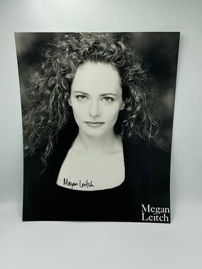 X-Files Autographed Megan Leitch Signed Photo Samantha Mulder 8x10 Litho
